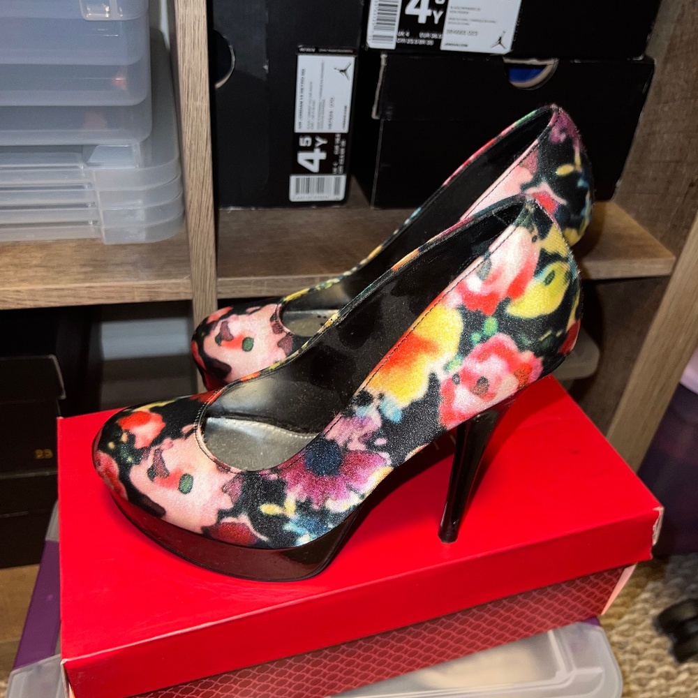 Women's Heels 6.5